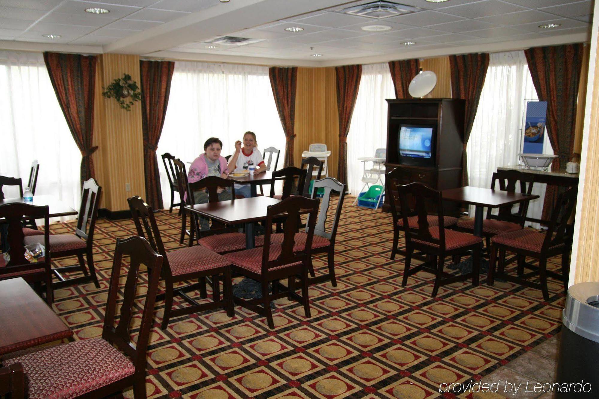 Hampton Inn ווייקרוס מסעדה תמונה